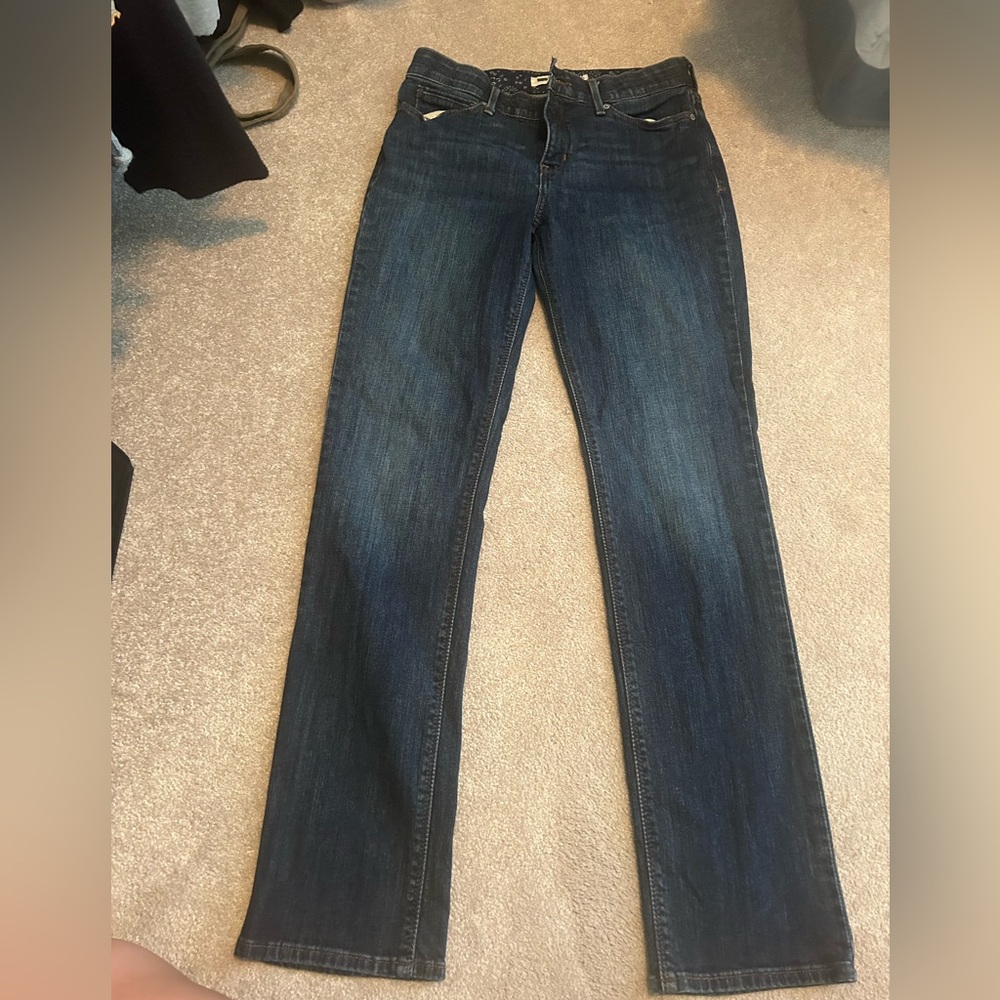 LEVI straight leg - NEVER WORN